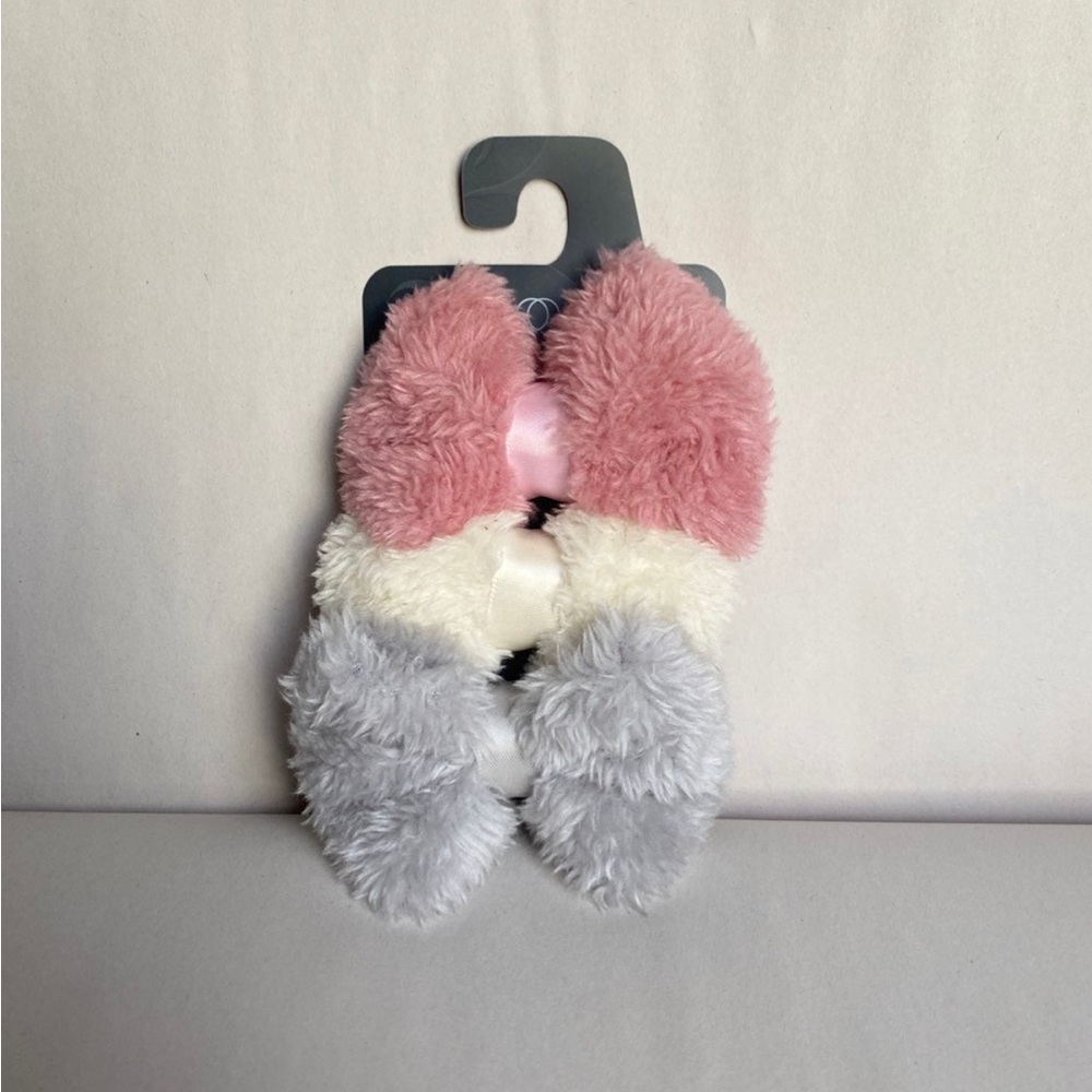 Bow hair clips